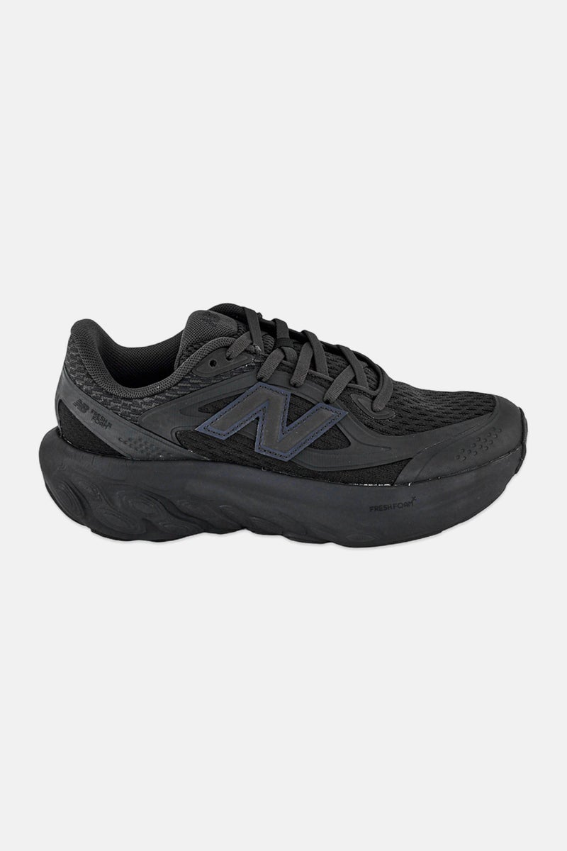 New Balance Kids Boy Medium UTRNWD Lace Up Running Shoes, Black - Image 4