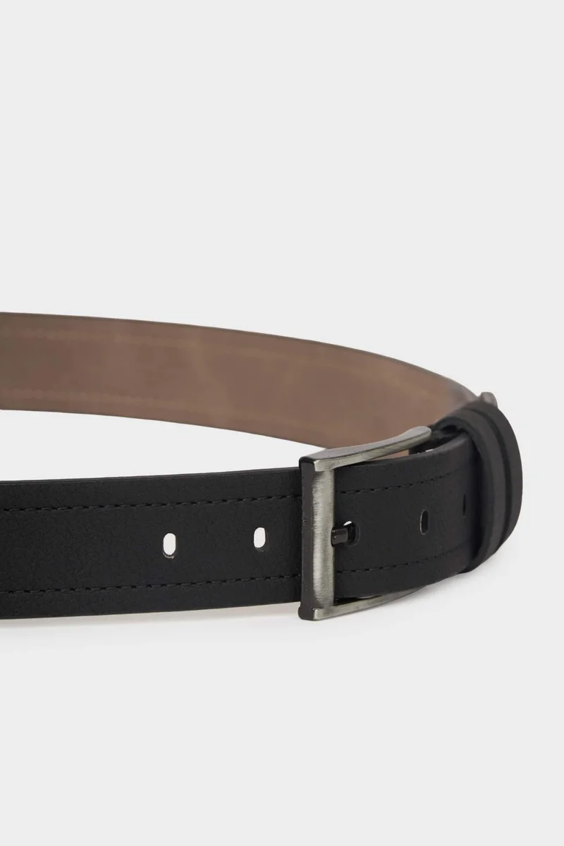 ديفاكتو Men Rectangle Buckle Faux Leather Jean Belt