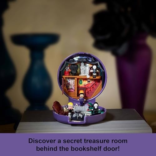 Polly Pocket مجموعة ألعاب بولي بوكيت الجامعية، عائلة آدامز المدمجة مع 4 دمى شخصيات خاصة و 1 ملحق - Image 4