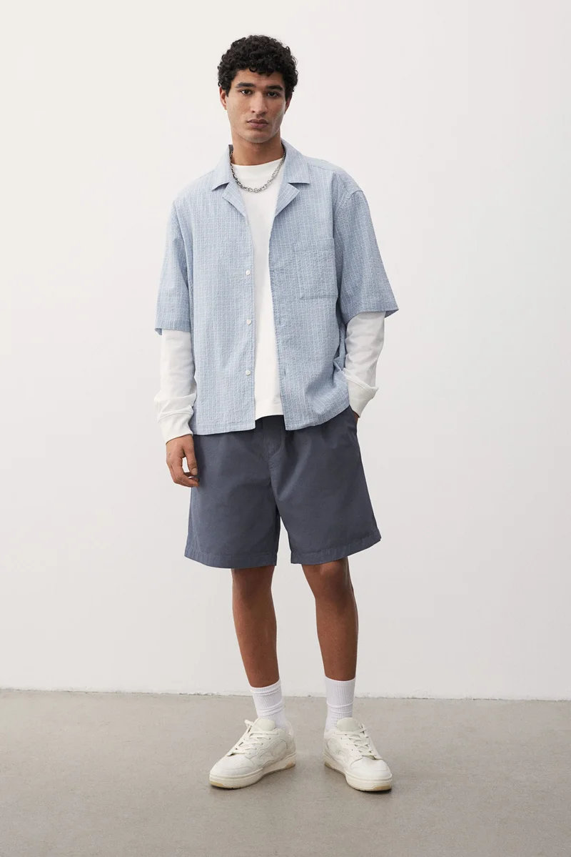 اتش اند ام شورت من الكنفاز بقصّة عادية