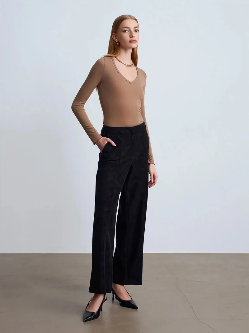 ديلفين Dilvin High-Waist Wide-Leg Faux Suede Trousers
