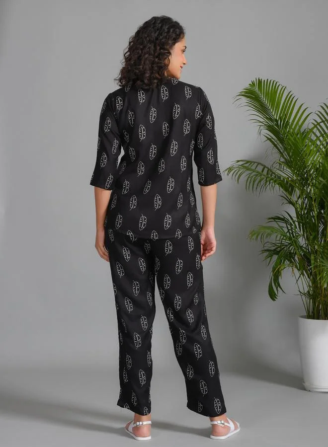 sanskrutihomes Black Leaf Print Viscose Rayon Top and Pyjama Set
