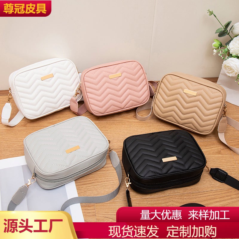 Ladies Bags Classic Wave Embroidered Small Square Bag 2024 Women'S Bag Simple Fashion All-Match Crossbody Phone Bag - Image 2