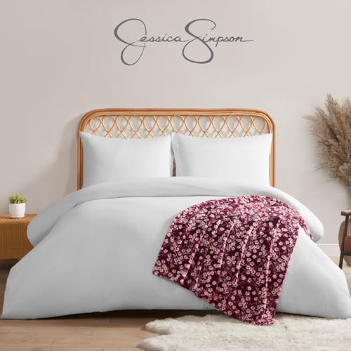 Jessica Simpson Plush 50"X70" Throw Blanket - Wildflower Park Red - Luxurious Plush Blanket for Ultimate Comfort and Cozy Warmth - Image 5