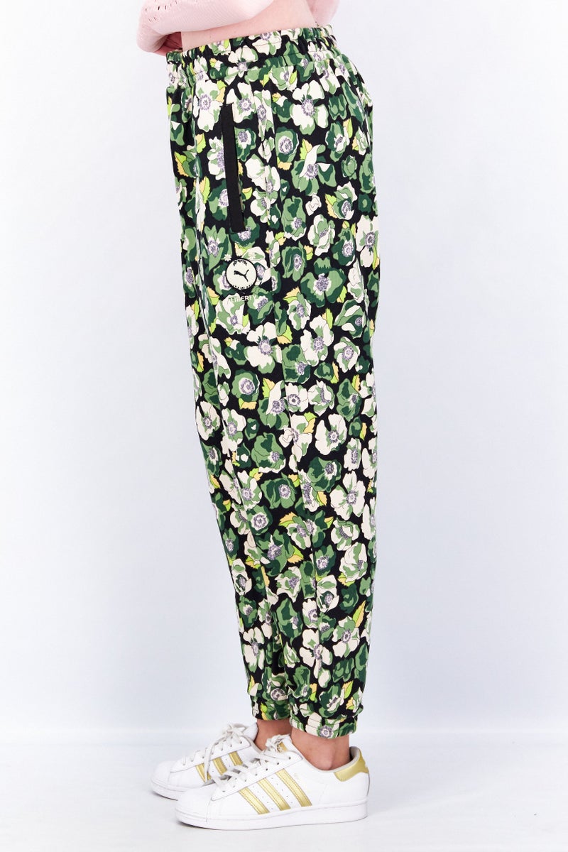 PUMA Women Sportswear Fit Floral Print Training Sweatpants, Green Combo - Image 4