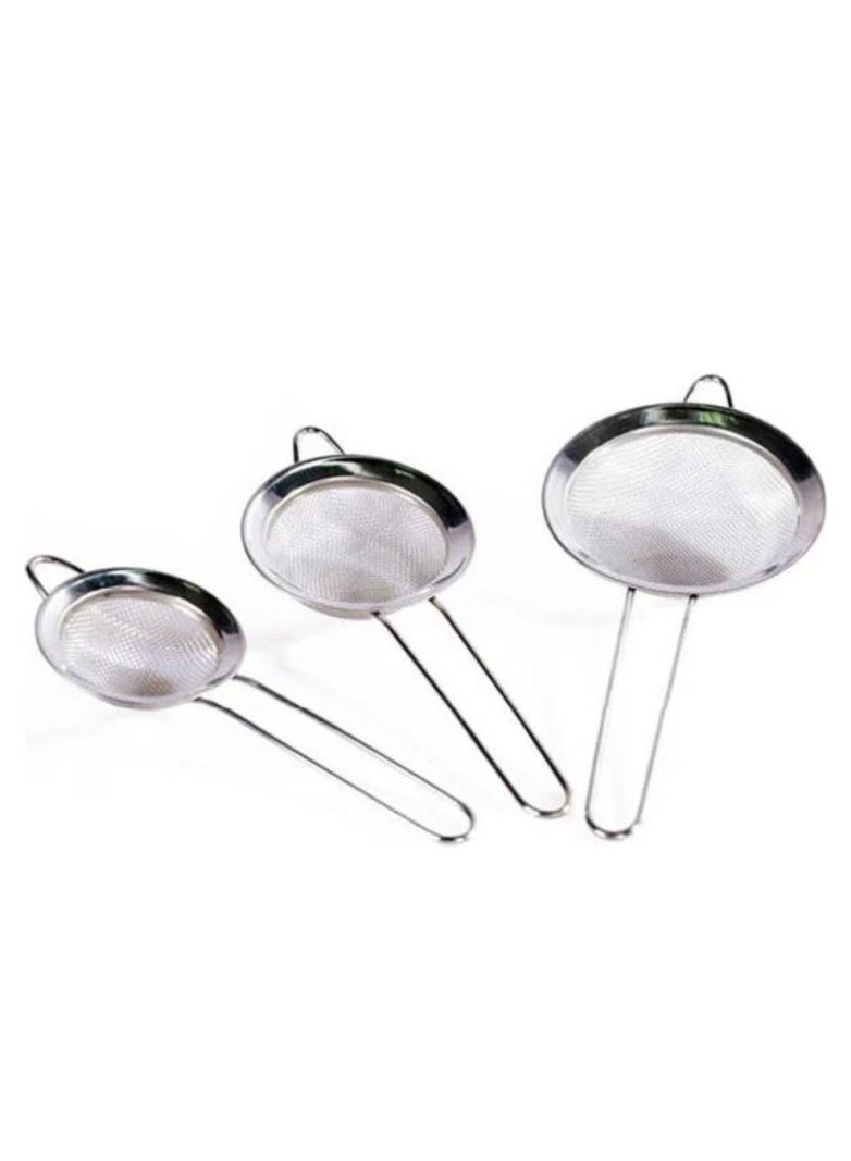 طقم مصافٍ من الستانلس ستيل – 3 قطع بأحجام متعددة | لون فضي أنيق ومتينطقم مصافي ستانلس ستيل   مصفاة مطبخ فضية   أدوات تصفية الطعام   مصفاة متعددة الأحجام   مصفاة معكرونة - Image 1