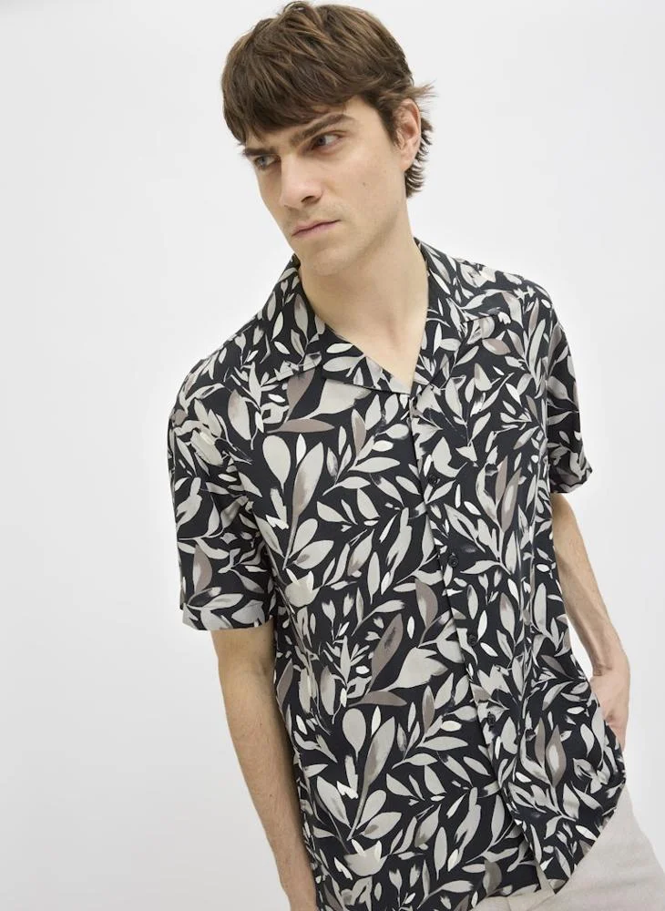 JJ Rebel Floral Printed Regular Fit Shirt