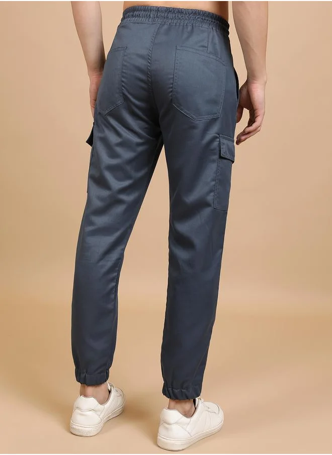 هاي لاندر Regular Fit Mid Rise Cargo Style Joggers by Styli