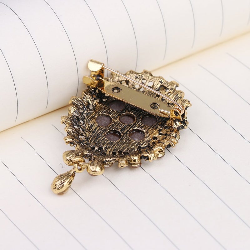 lureme Vintage Elegant Victorian Lady Beauty Cameo with Crystal Brooch Pin (br000017-1) - Image 3