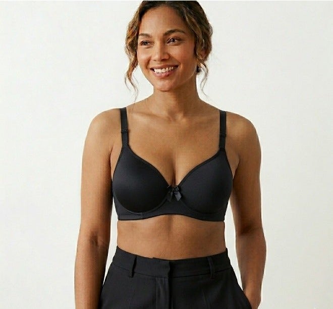 Women Smooth Cup Bra – Lightweight Padded Full Support Bra, Breathable Comfortable Everyday Wear - Image 1