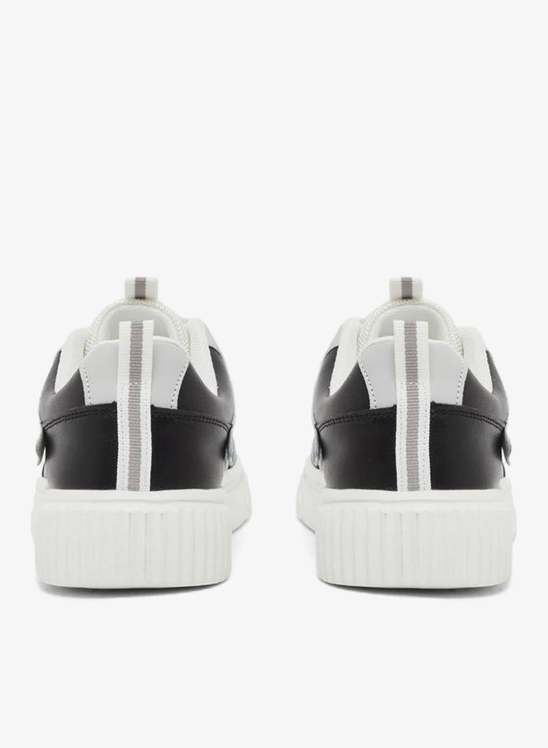 ستايلي اكتيف حذاء رياضي برباط ونعل سميك باللون الأسود - Image 5