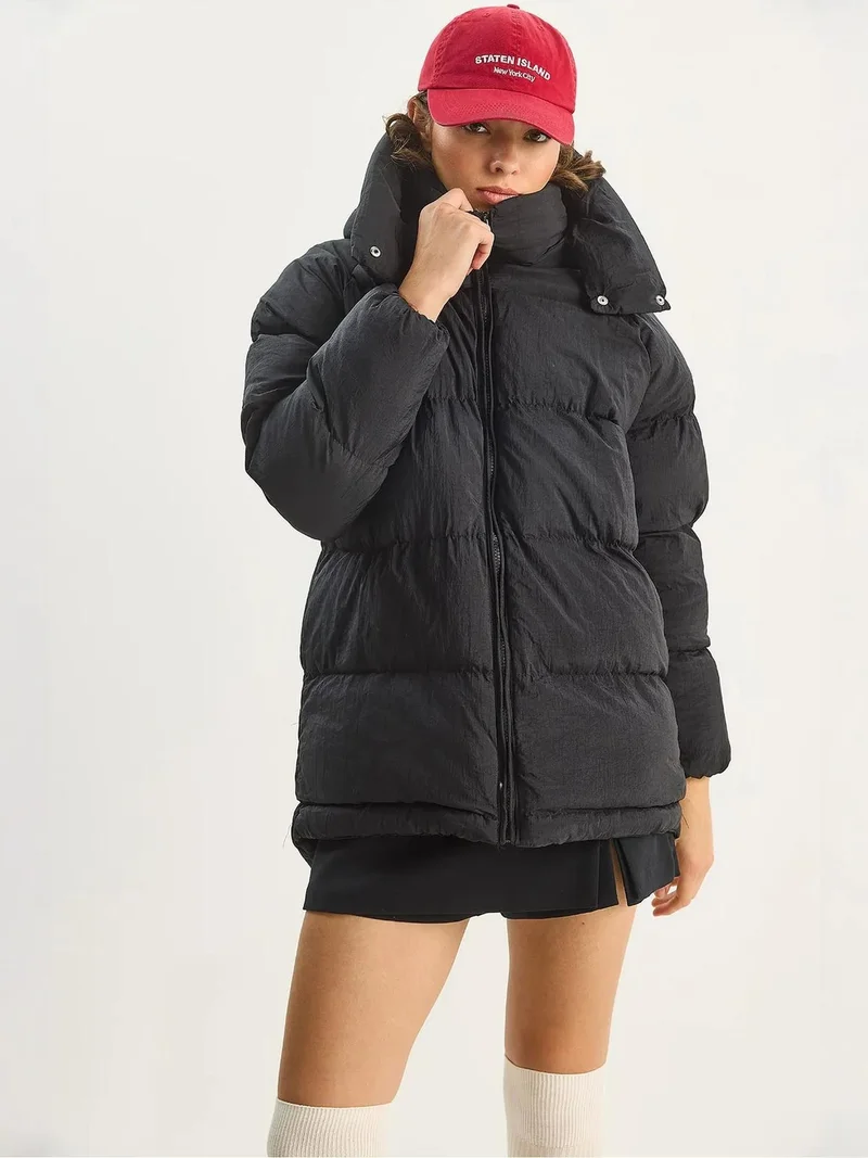 Bianco Lucci Black LUCCI Oversized Hooded Puffer Coat for Women | Best Price UAE