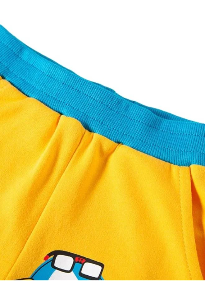 يونيكي Yellow Regular Fit Mid Rise Printed Shorts