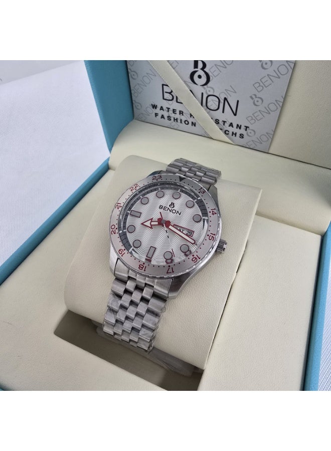 Men's wristwatch, Assaf style, water resistant, modern and high quality, silver strap with white dial and gray frame