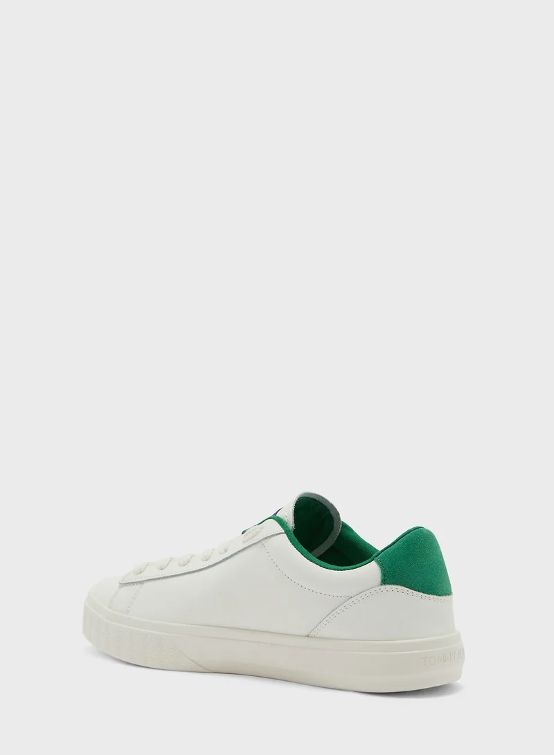 TOMMY JEANS Lace Up Low Top Sneaker