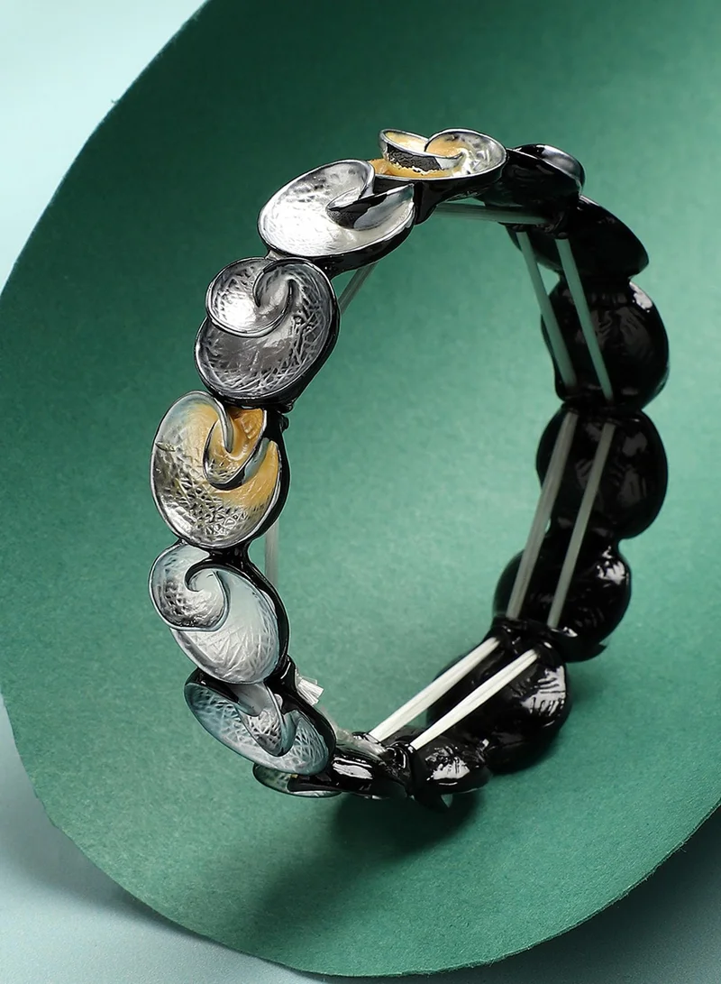 SOHI Metallic Swirl Artificial Bracelet Jewellery