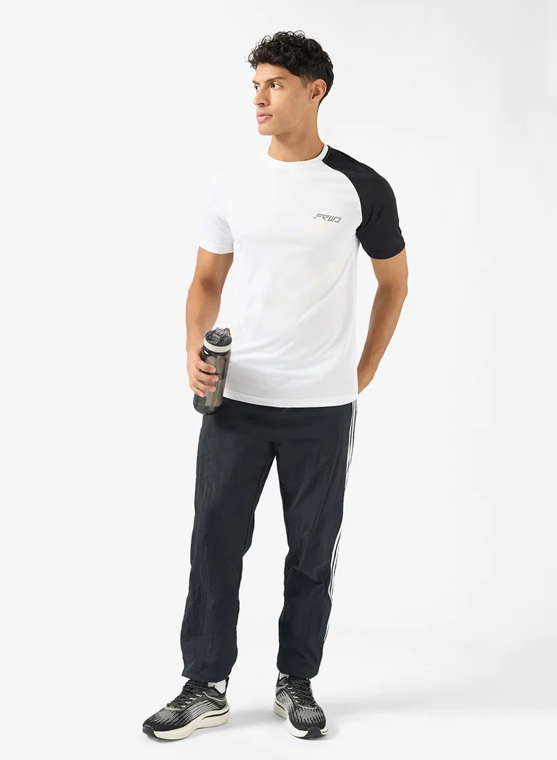 فورورد Training Activewear T-Shirt