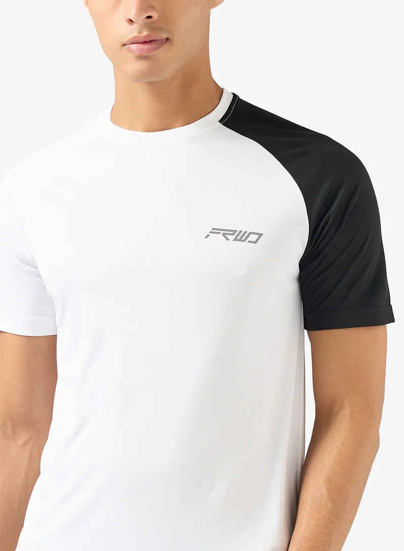 فورورد Training Activewear T-Shirt