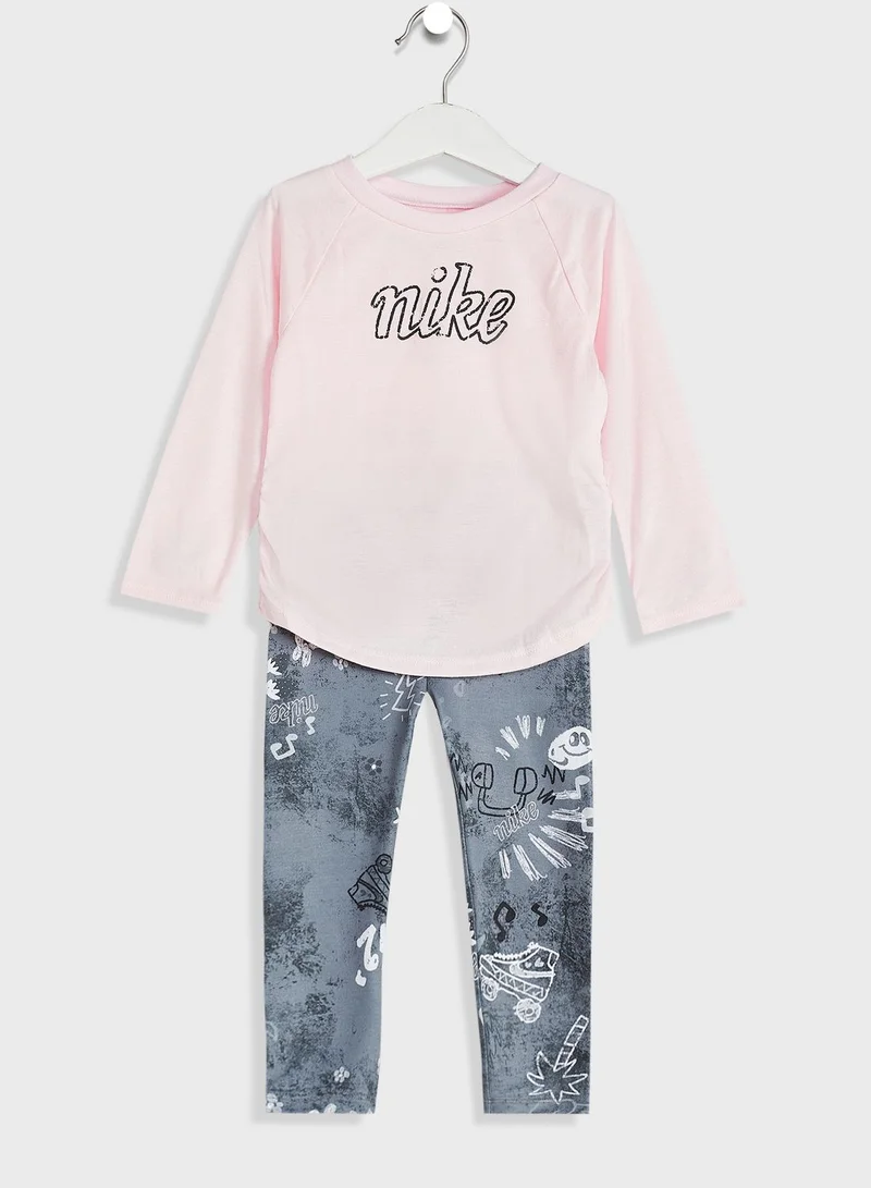 Nike Infant Icon Clash Set