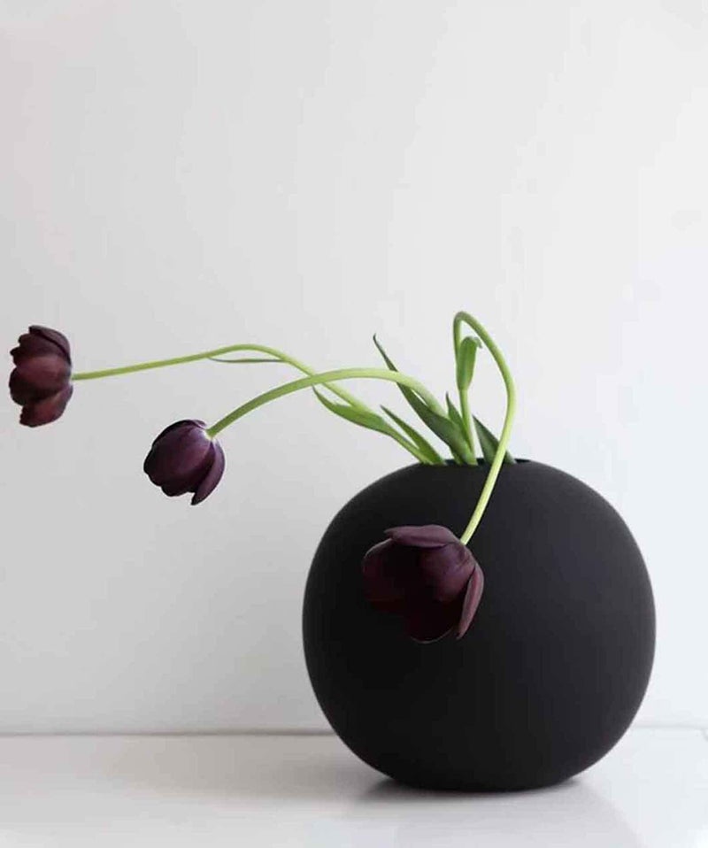 PUREZENTO Cooee Ceramic 4.2 Inch Matte Black Round Vase | Decorative Ceramic Vase for Modern Home Decor & Office | Circle Round Modern Vases for Wedding Dinner Table Party Centerpiece - Image 4