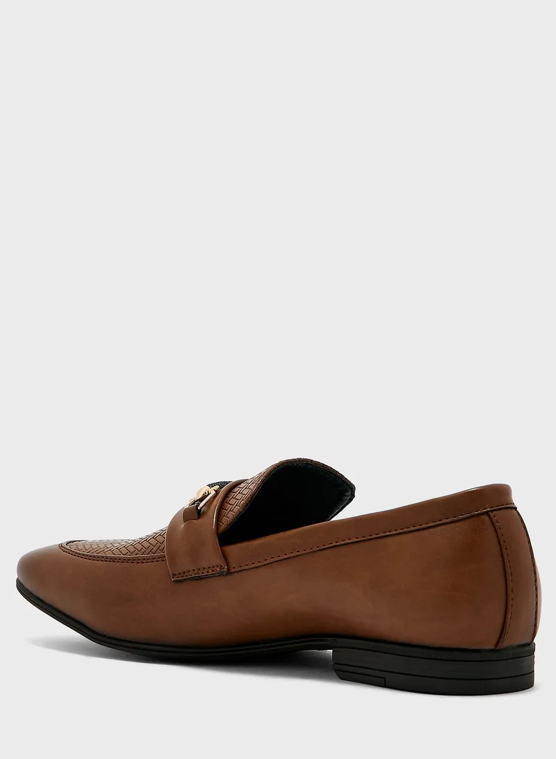 روبرت وود Saddle Detail Formal Slip Ons