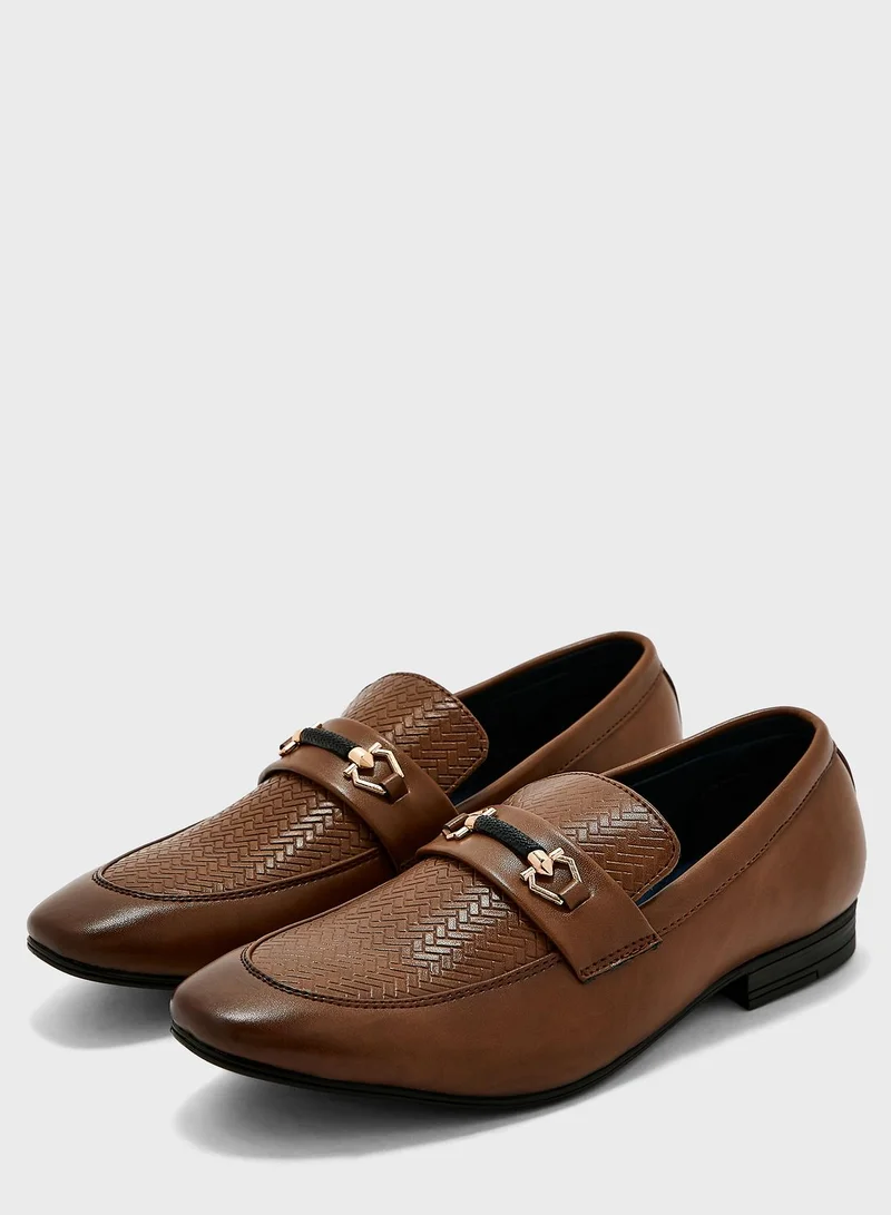روبرت وود Saddle Detail Formal Slip Ons