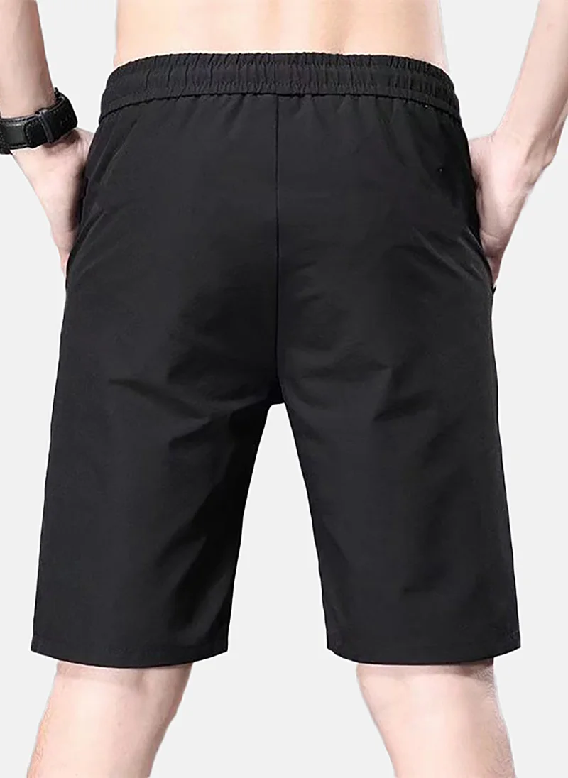 يونيكي Black Mid Rise Soild Slim Fit Shorts