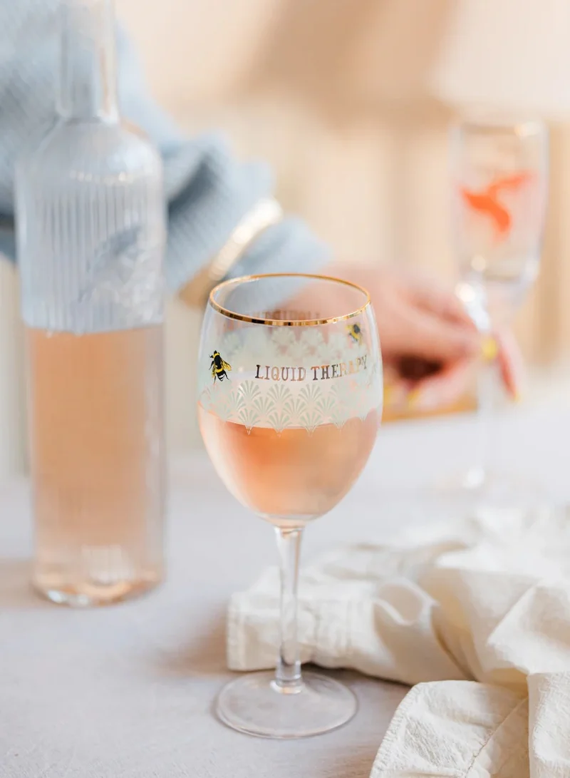 ايفون الين Bee Wine Glass