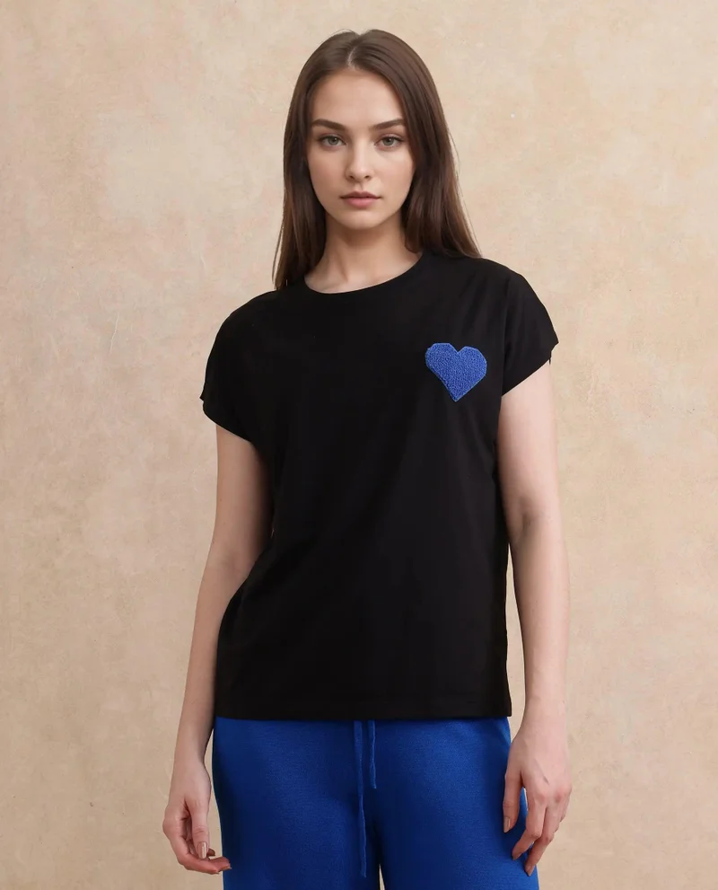 Rareism Women's Extended  Sleeve T-Shirt With Embroidered Heart