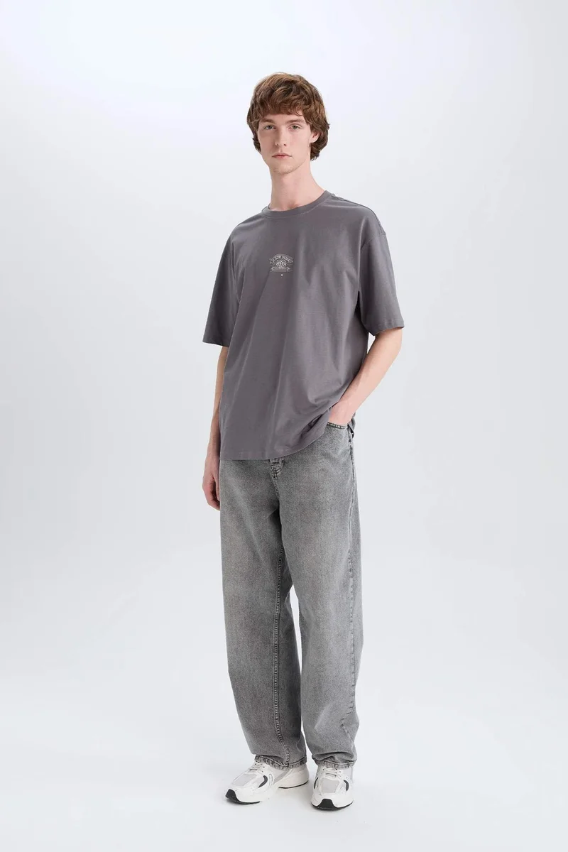 ديفاكتو Cotton Boxy Fit Crew Neck Back Printed T-Shirt