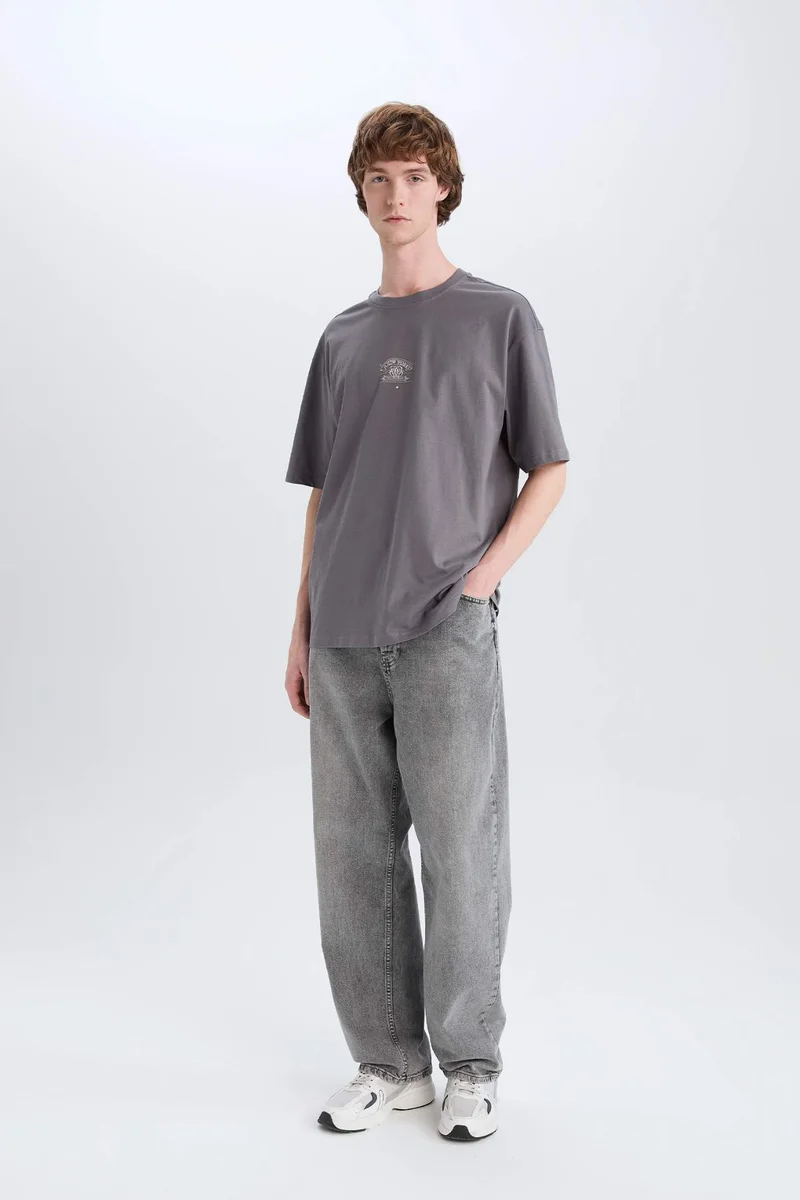 ديفاكتو Cotton Boxy Fit Crew Neck Back Printed T-Shirt