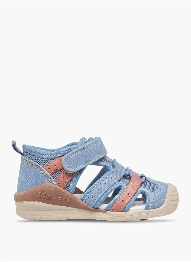 حافي القدمين Boys Cut-Out Detail Sandals with Hook and Loop Closure