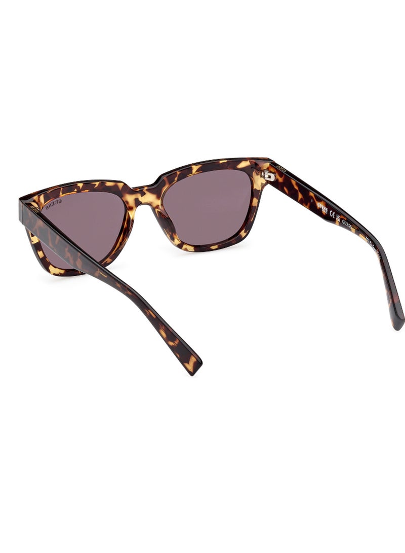 GUESS Unisex UV Protection Square Shape Sunglasses - GU826552A53 - Lens Size: 53 Mm - Dark Havana - Image 3