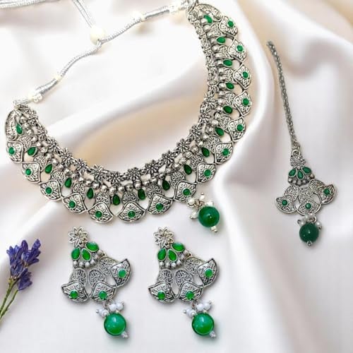 ACCESSHER Antique Design Oxidised Silver Necklace Set | Colored Stone Leaf Motif, with Earrings & Maangtikka | Lightweight & Stylish Jewellery for Women & Girls (Green) - Image 3