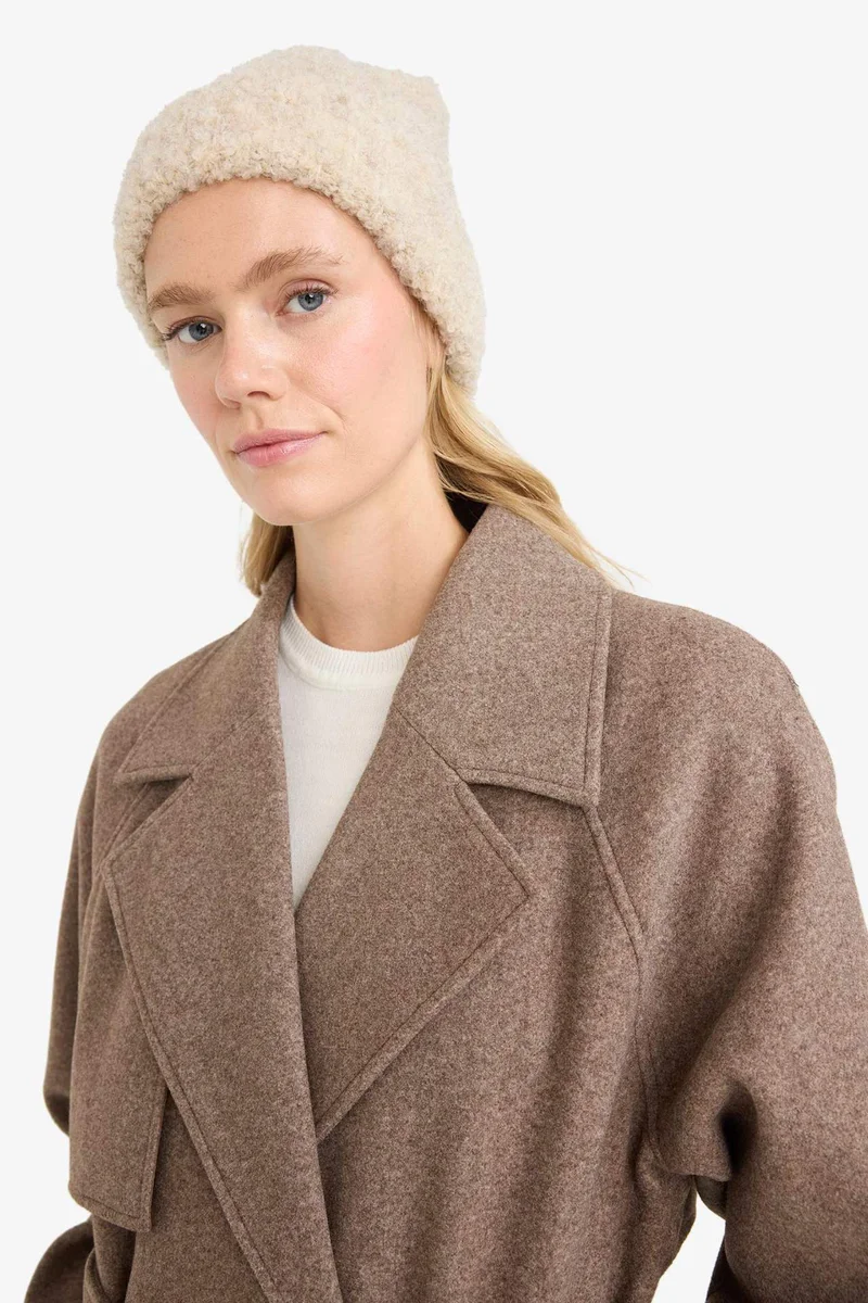 ديفاكتو Woman Beanie