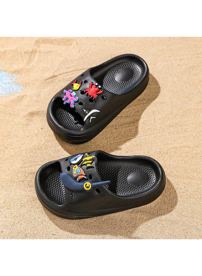 شك شباشب للأطفال صيفية للأولاد صنادل وشباشب كرتونية أحذية منزلية سميكة سوليد داخلية مانعة للانزلاق للارتداء الخارجي - Image 1