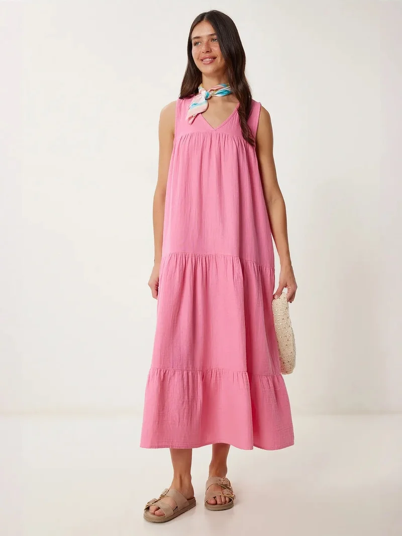 السعادة في إسطنبول ISTANBUL Frilly V-Neck Midi Dress