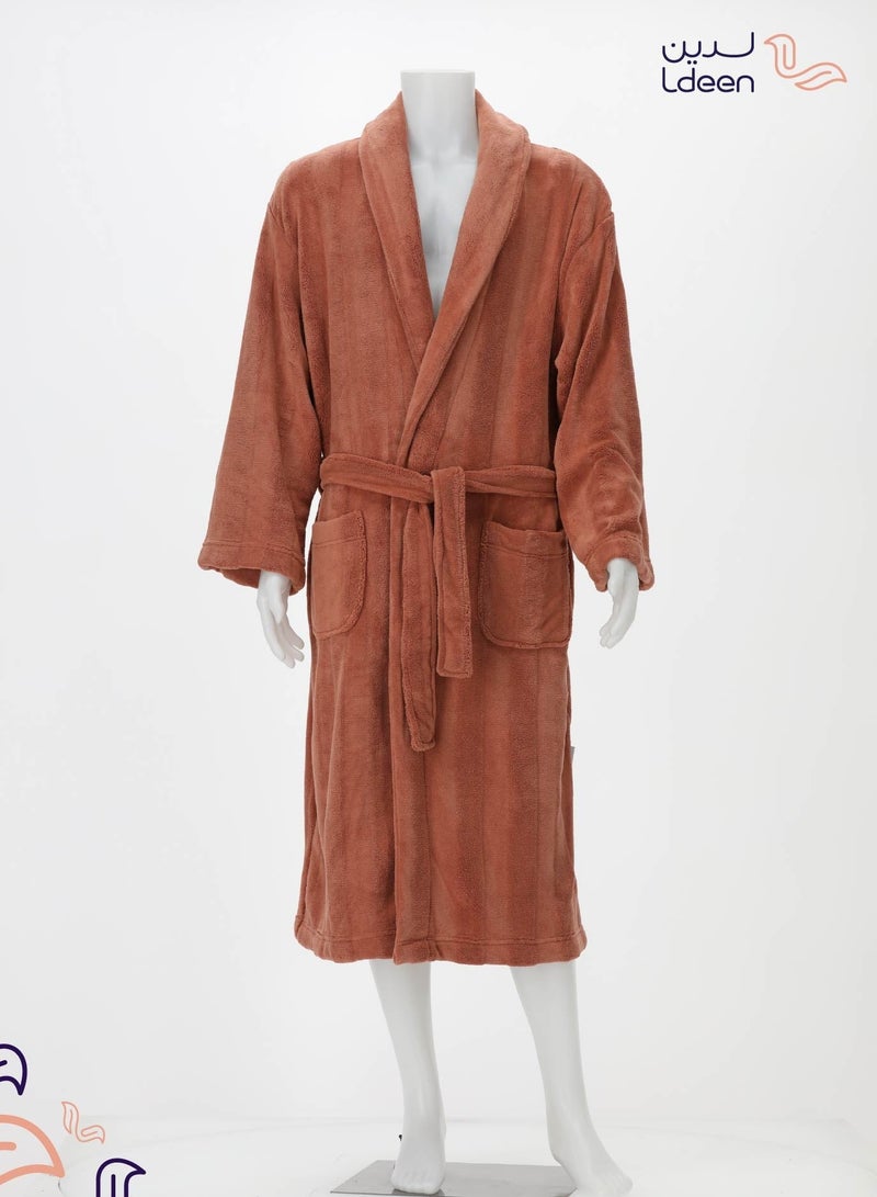 ldeen A comfortable and practical bathrobe, extremely soft on the skin, made from advanced coral fleece fabric with high absorbency. - Image 2