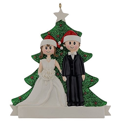 Personalized Wedding Couple Christmas Ornament 2025 Wedding Anniversary Couple Ornament Polyresin Wedding Gifts for Newlyweds Couple Charming Bride and Groom Keepsake Gift