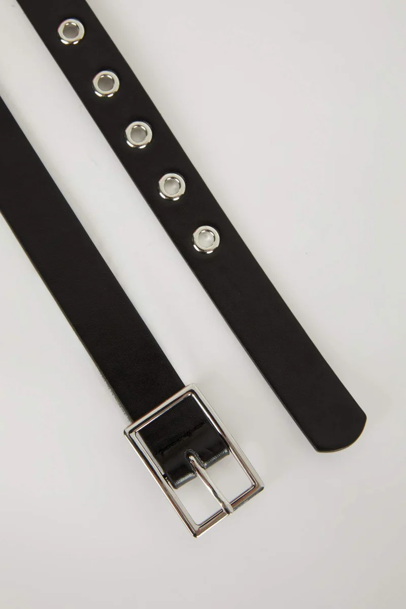 ديفاكتو Woman Rectangle Clasp Faux Leather