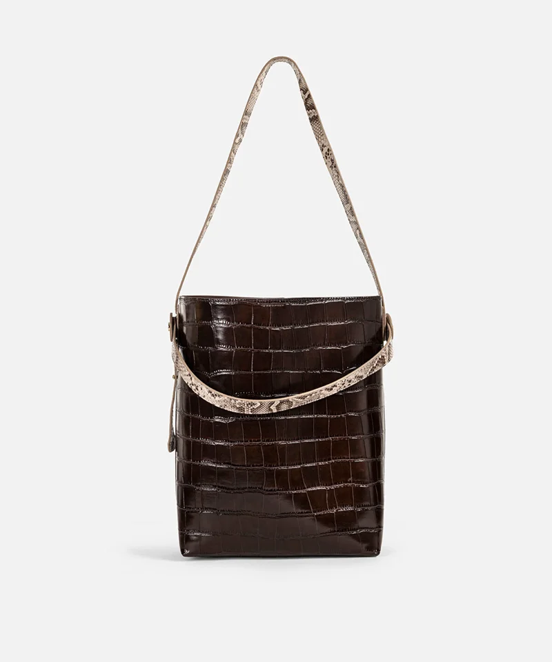 ابيكول Contrasting Croc-Effect Bucket Bag