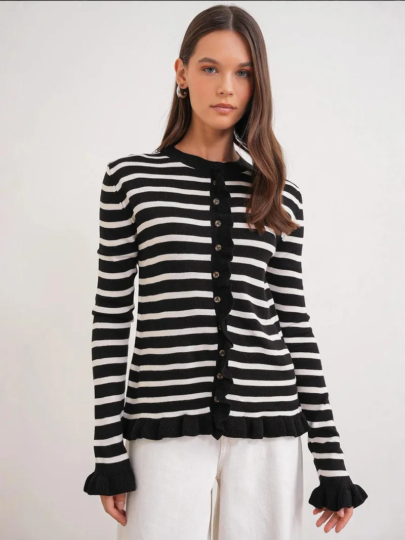 ميكسراي كارديجان ميكسراي بأزرار وخطوط