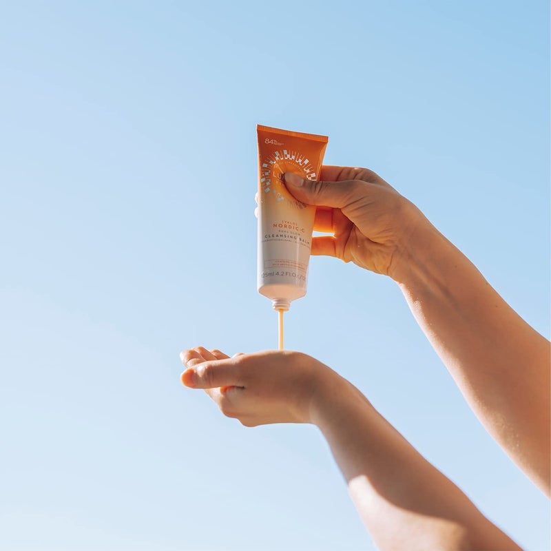 Lumene Nordic C Pure Glow Cleansing Balm - Make Up Remover Balm with Vitamin C for Skin Radiance - Vegan Eye Makeup Remover & Facial Care for Normal to Dry Skin (125ml) - Image 2