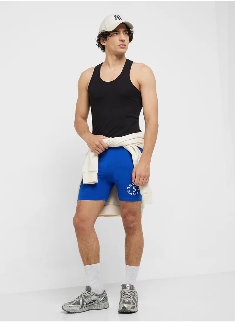 سفنتي فايف بيسيكس Casual Shorts