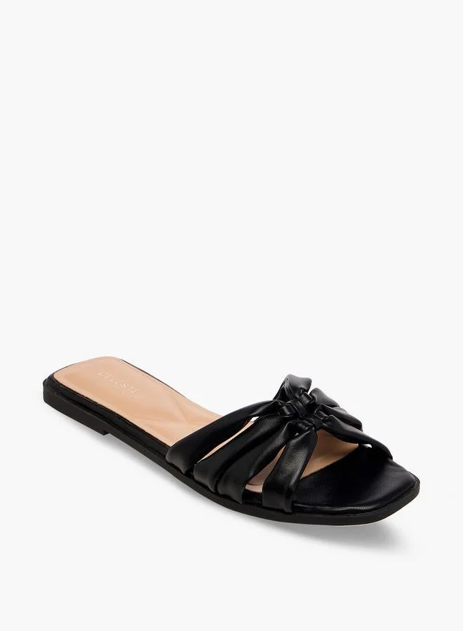 Celeste Women Textured Flat Sandals