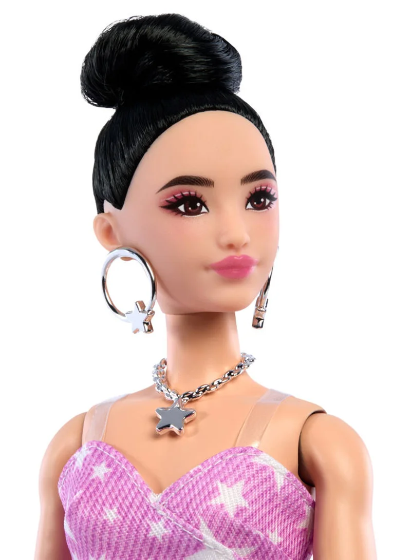 باربي Deluxe Style Doll #11 in Pink Denim Star-Print Dress with Matching Tights, Black Hair in High Bun, Accessories like Handbag and Jewelry