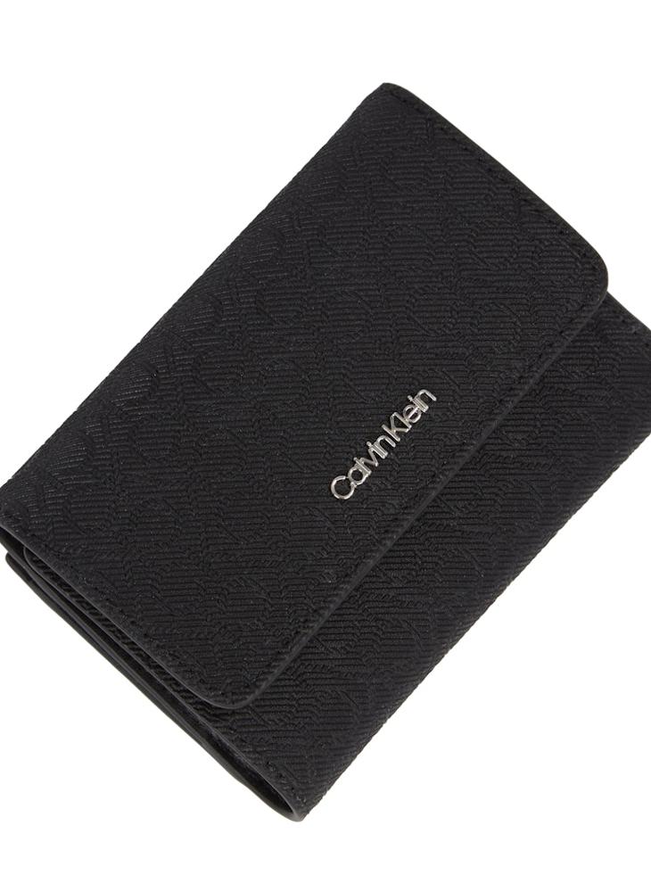 CALVIN KLEIN SMALL TRIFOLD WALLET  - Image 3