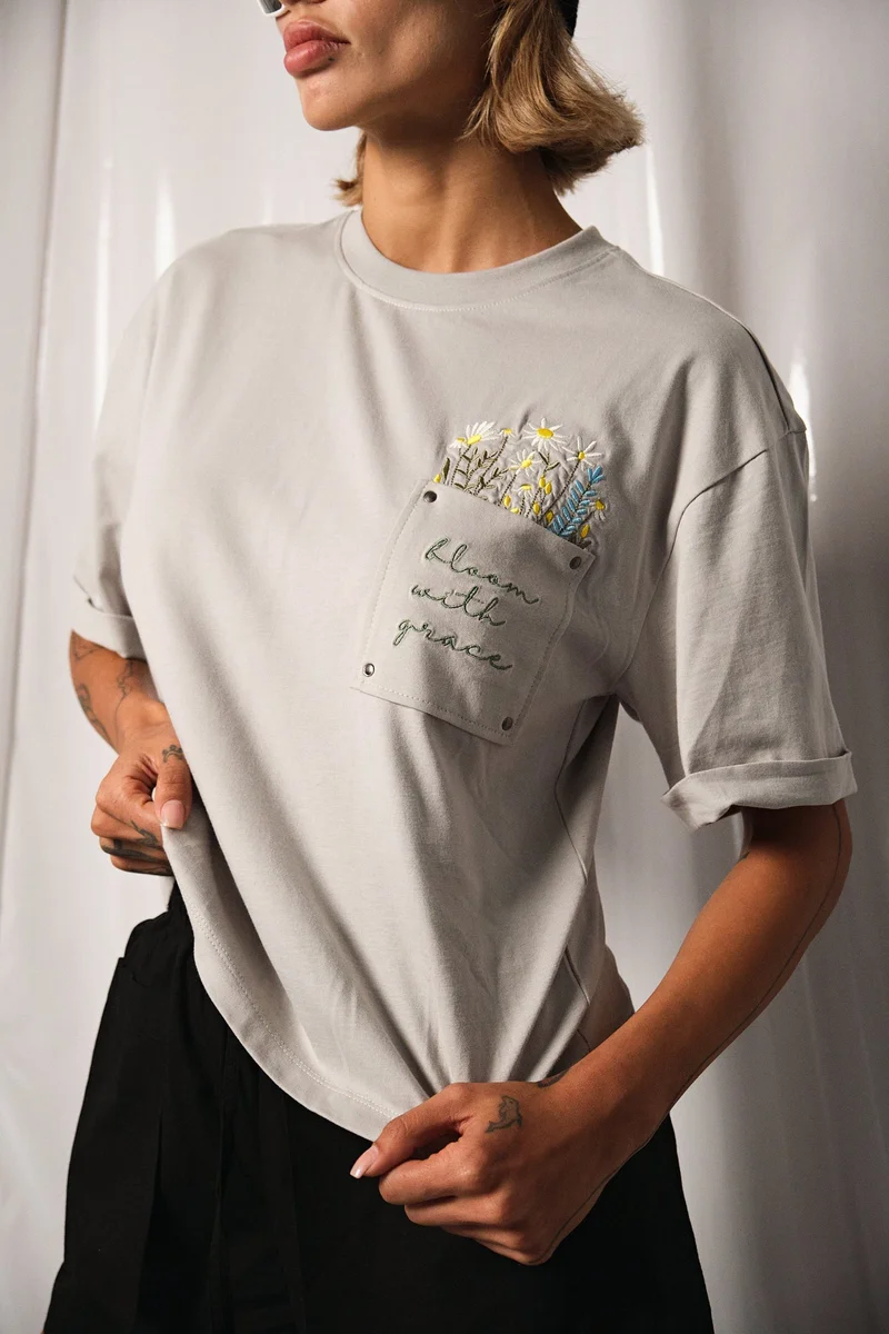 Virgio VIRGIO 100% Cotton Embroidered Cutout Detail Tee
