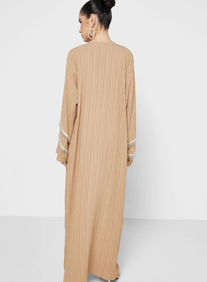 Khizana Textured Abaya With Sheila