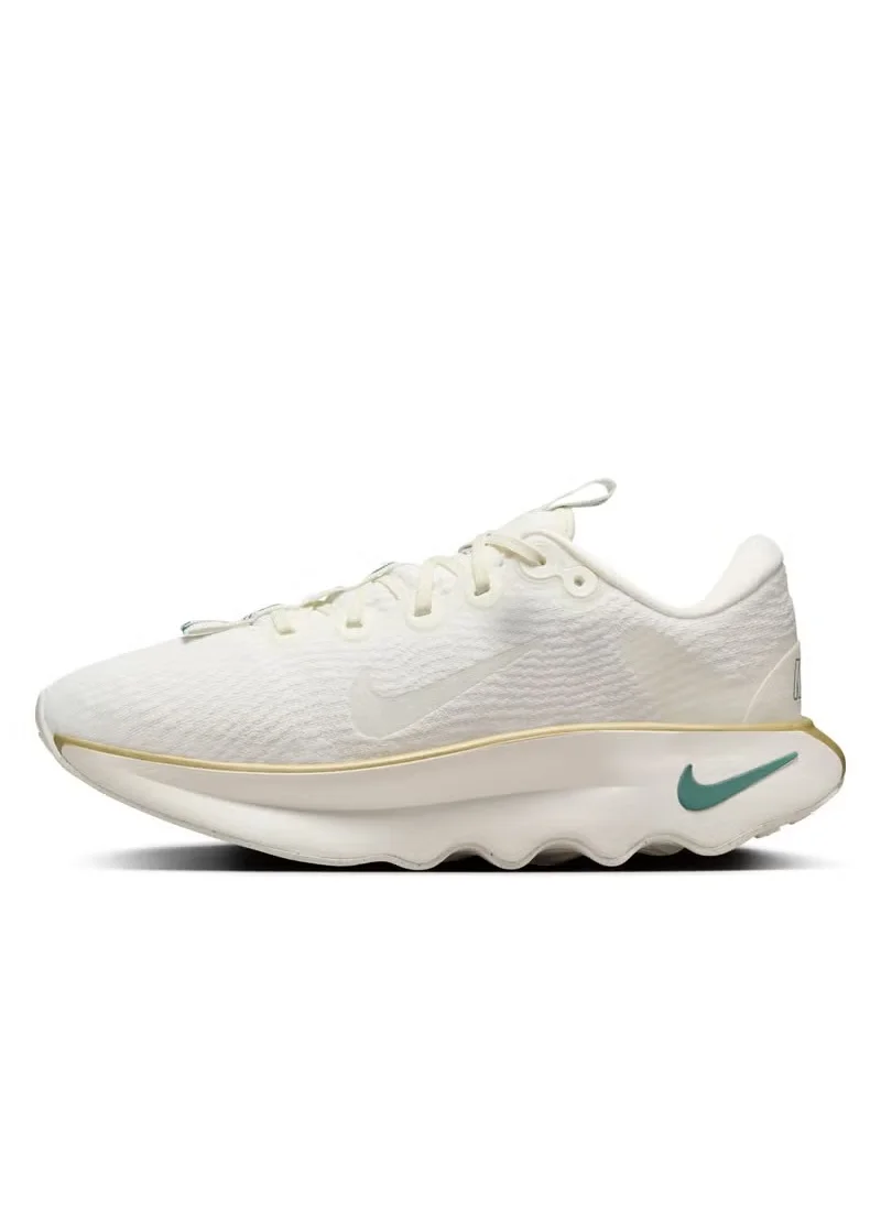 Nike Motiva